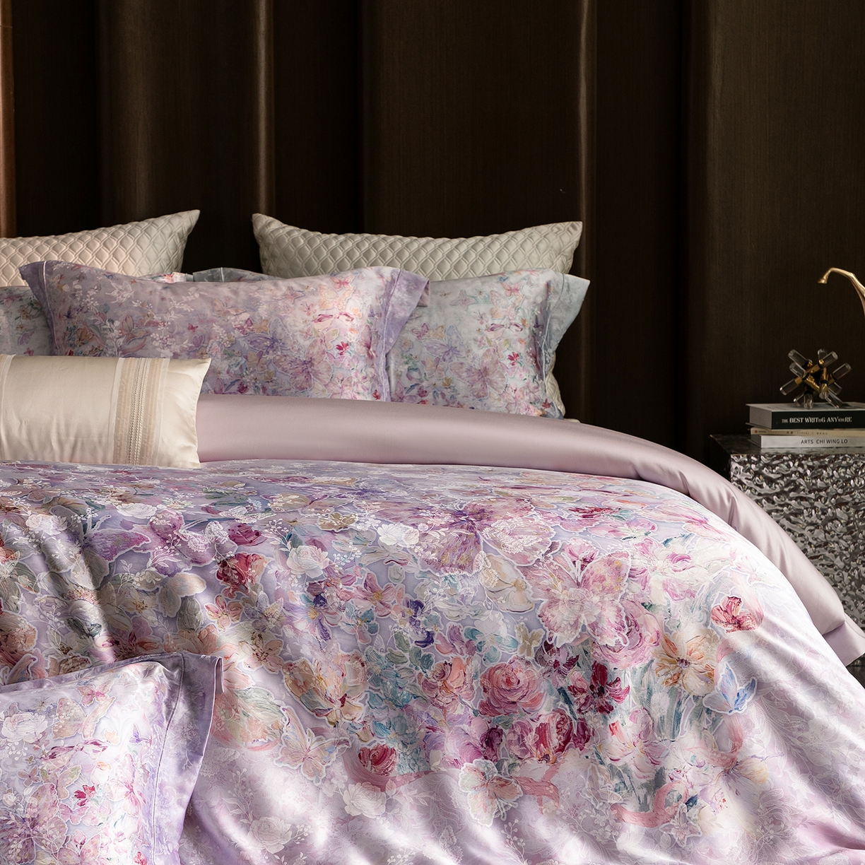 91家纺网 家纺一手货源 找家纺 太古汇家居 2026新款桑真丝“花蝶绮梦”系列四件套 花蝶绮梦-棠梨紫