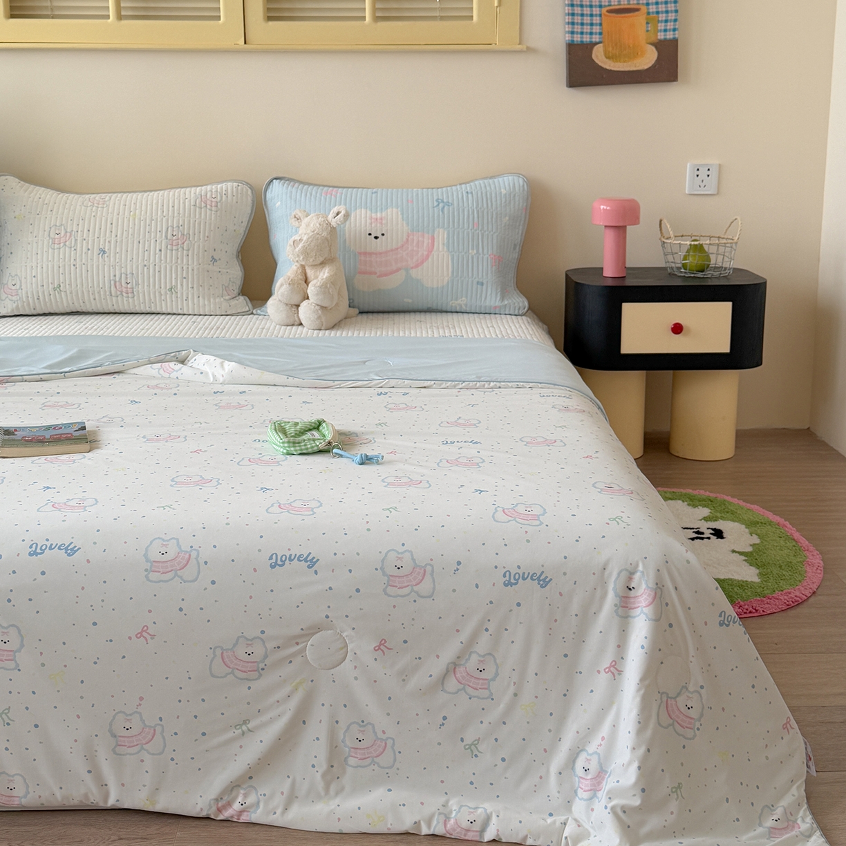 91家纺网 家纺一手货源 找家纺 桃子家居 2026新款A类小清新卡通数码印花混搭小冰皮夏被夏凉被空调被席子凉席四件套 小冰皮-夏日小狗