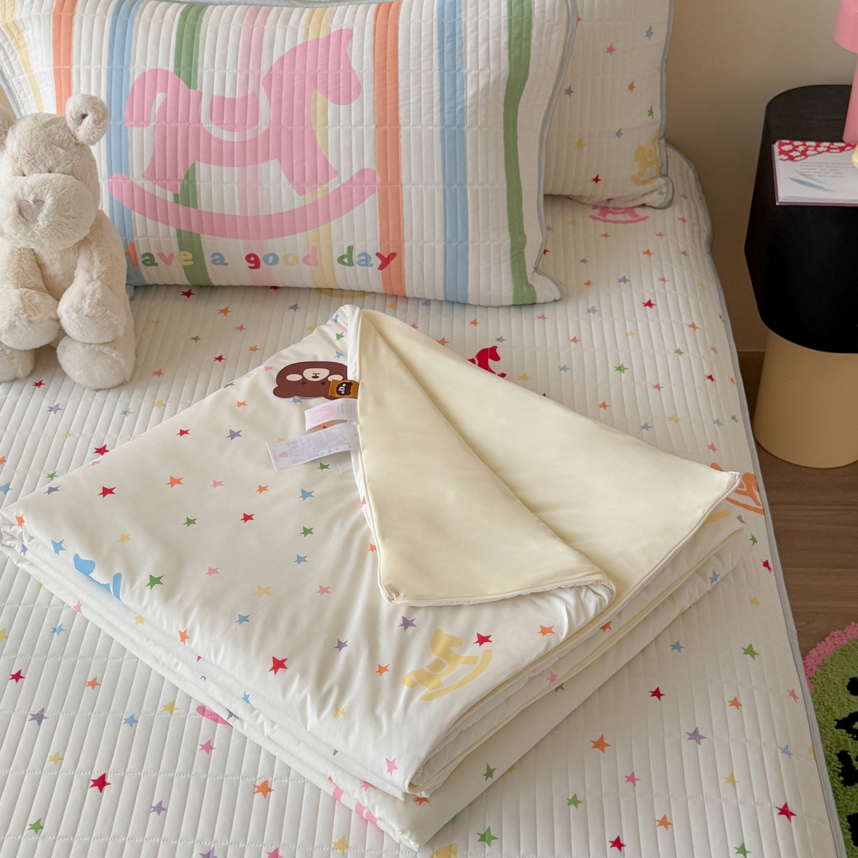 91家纺网 家纺一手货源 找家纺 桃子家居 2026新款A类小清新卡通数码印花混搭小冰皮夏被夏凉被空调被席子凉席四件套 小冰皮-星梦小马