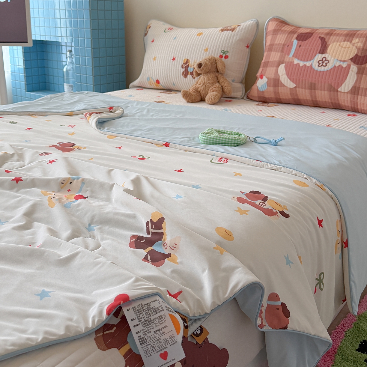91家纺网 家纺一手货源 找家纺 桃子家居 2026新款A类小清新卡通数码印花混搭小冰皮夏被夏凉被空调被席子凉席四件套 小冰皮-甜梦小马