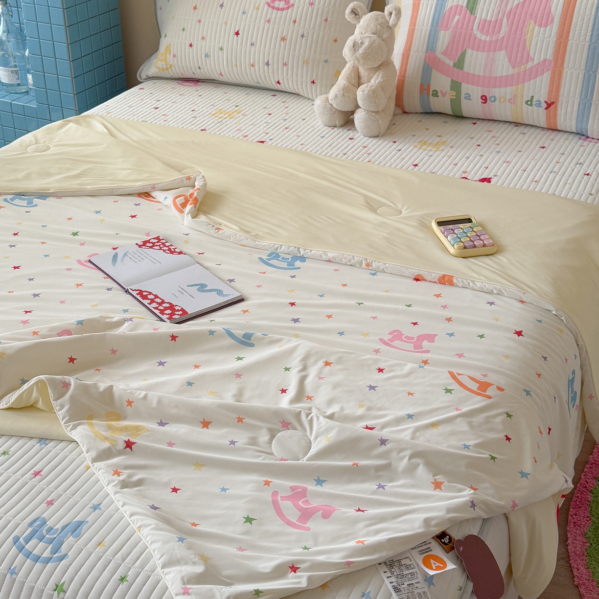 91家纺网 家纺一手货源 找家纺 桃子家居 2026新款A类小清新卡通数码印花混搭小冰皮夏被夏凉被空调被席子凉席四件套 小冰皮-星梦小马