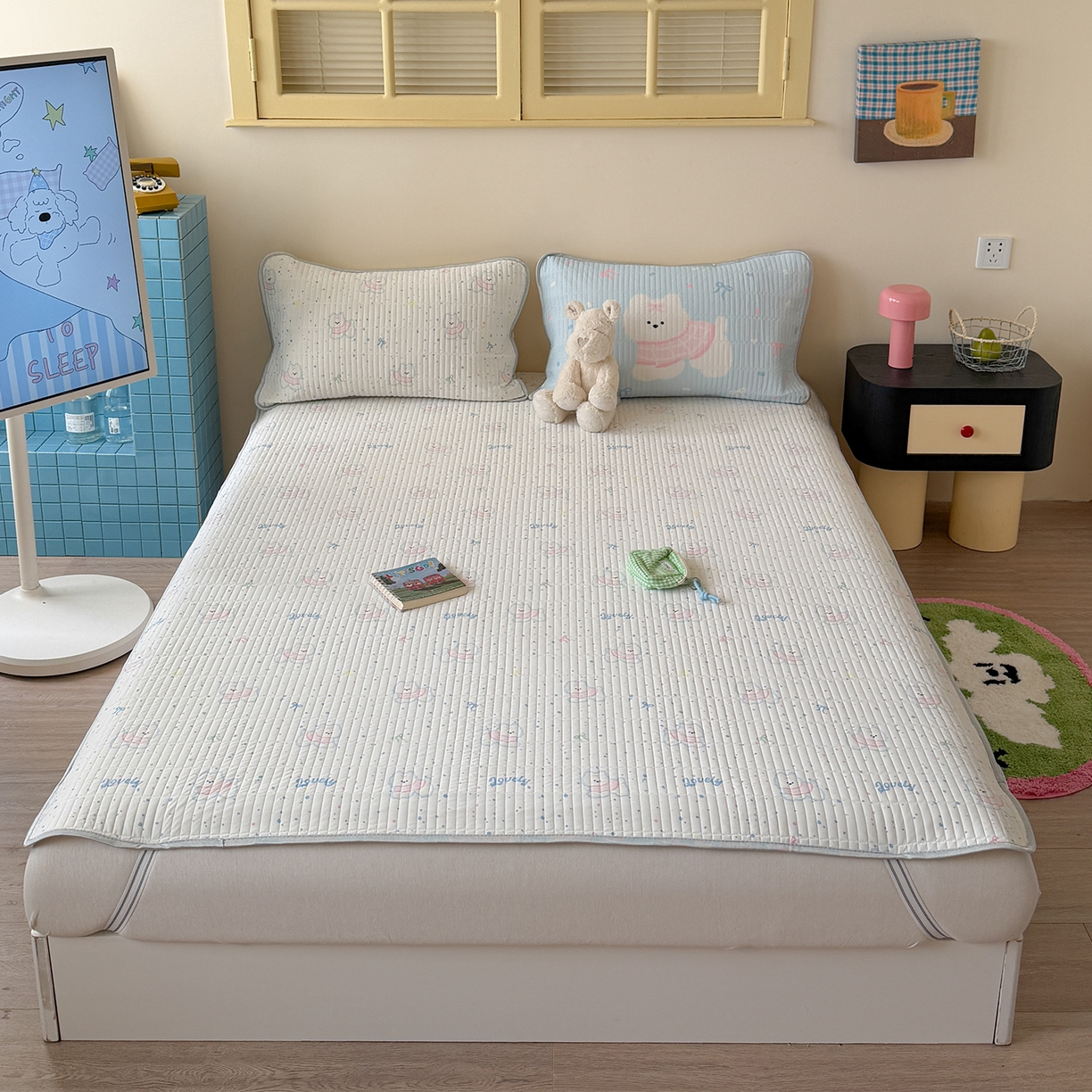 91家纺网 家纺一手货源 找家纺 桃子家居 2026新款A类小清新卡通数码印花混搭小冰皮夏被夏凉被空调被席子凉席四件套 小冰皮-夏日小狗