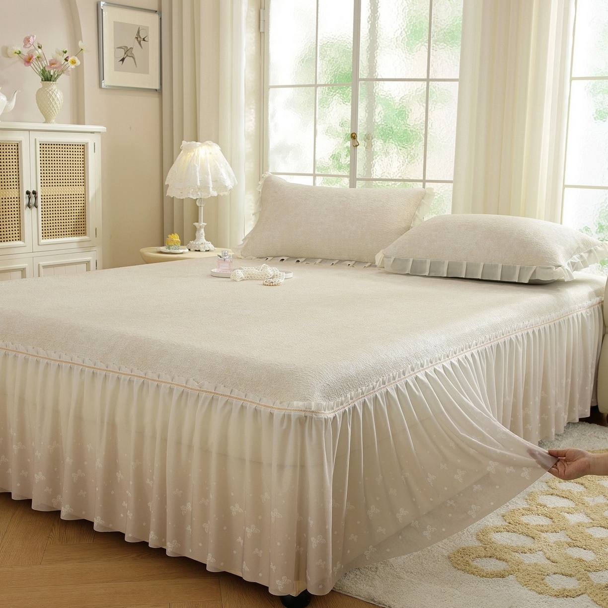 91家纺网 家纺一手货源 找家纺 共鸣沙发垫 2026新款冰豆豆素雅床裙系列 素雅米黄