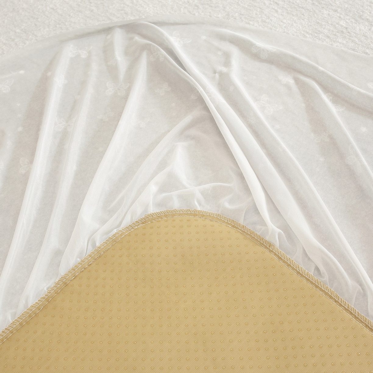 91家纺网 家纺一手货源 找家纺 共鸣沙发垫 2026新款冰豆豆素雅床裙系列 素雅灰色