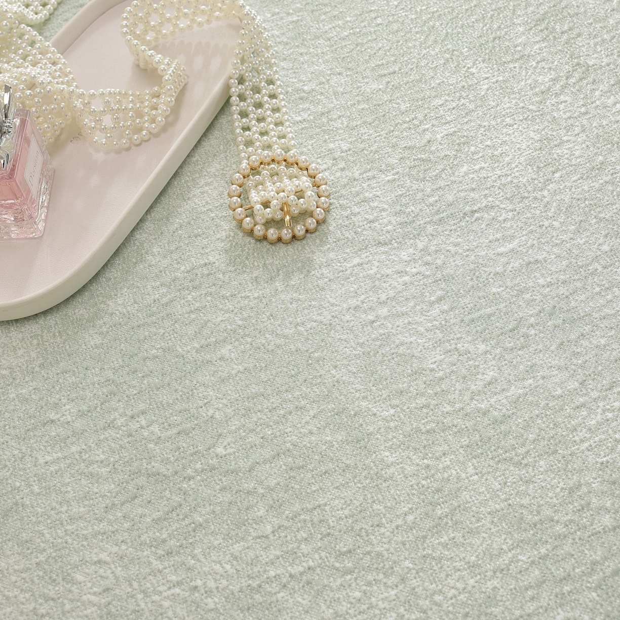 91家纺网 家纺一手货源 找家纺 共鸣沙发垫 2026新款冰豆豆素雅床裙系列 素雅绿色