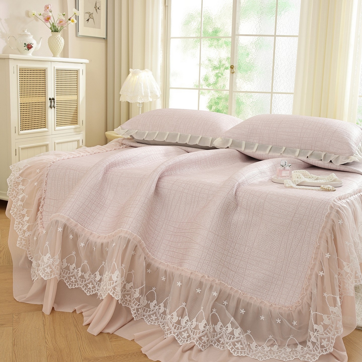 91家纺网 家纺一手货源 找家纺 （总）共鸣沙发垫 2026新款冰豆豆条纹床裙系列