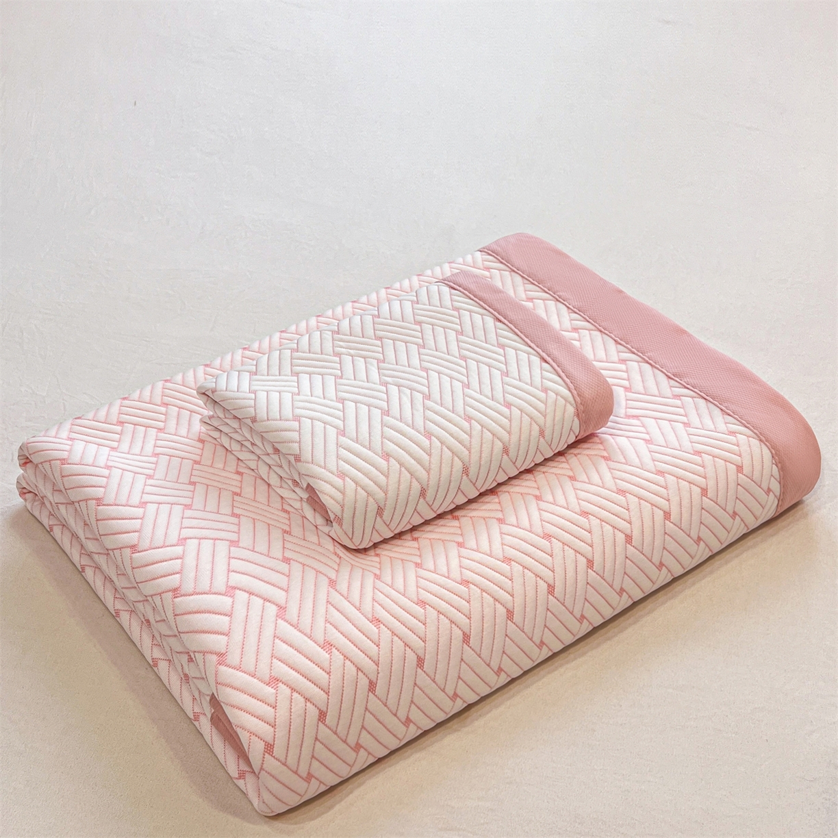 91家纺网 家纺一手货源 找家纺 （总）源舍家纺 2026新款外贸爆款饼干花韩国豆豆A类凉席可机洗床席床笠款（风格二）