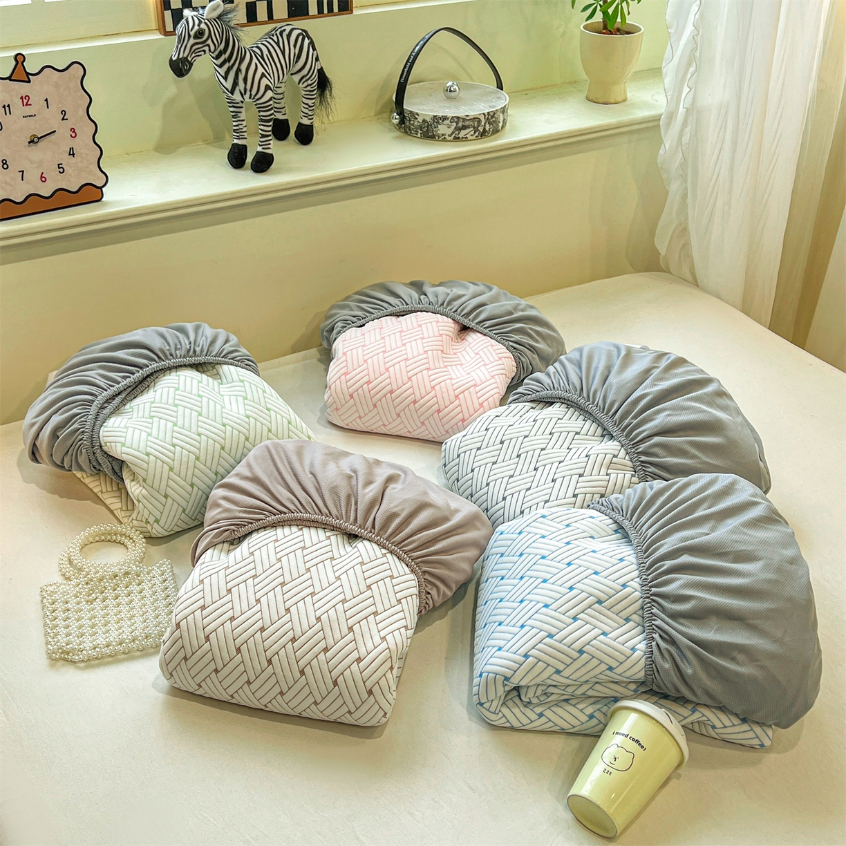 91家纺网 家纺一手货源 找家纺 （总）源舍家纺 2026新款外贸爆款饼干花韩国豆豆A类凉席可机洗床席床笠款（风格二）