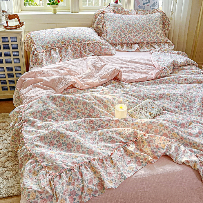 91家纺网 家纺一手货源 找家纺 一比一家纺 2026春夏新款法式大花边木棉皱皱纱夏被夏凉被空调被四件套 桃花朵朵