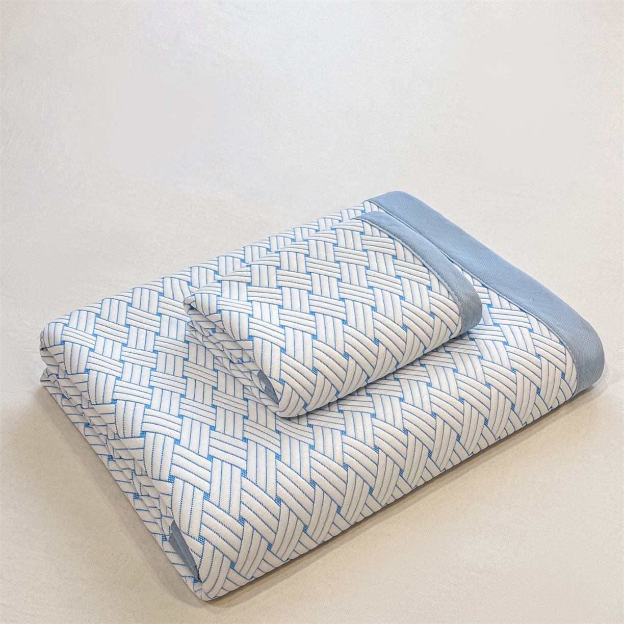 91家纺网 家纺一手货源 找家纺 （总）源舍家纺 2026新款外贸爆款饼干花韩国豆豆A类凉席可机洗床席床笠款（风格二）