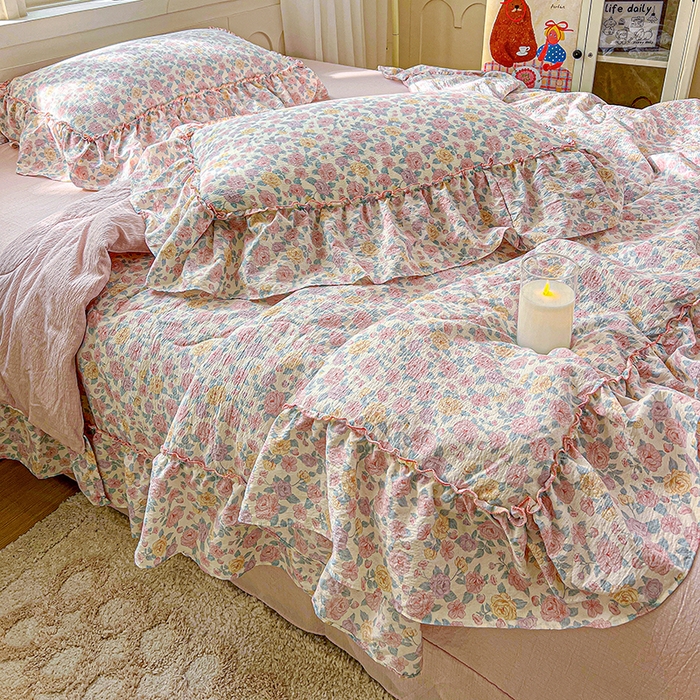 91家纺网 家纺一手货源 找家纺 一比一家纺 2026春夏新款法式大花边木棉皱皱纱夏被夏凉被空调被四件套 桃花朵朵