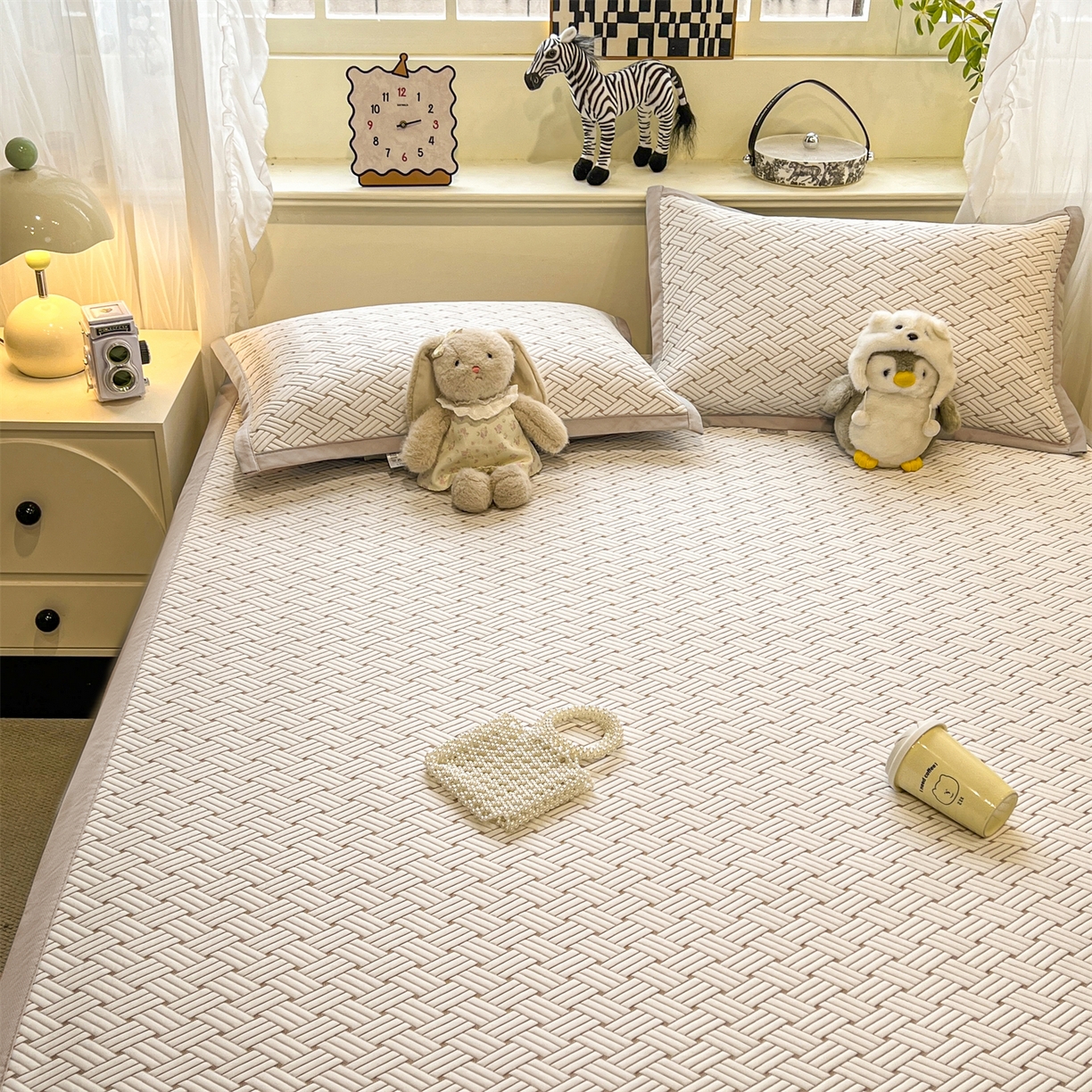 91家纺网 家纺一手货源 找家纺 （总）源舍家纺 2026新款外贸爆款饼干花韩国豆豆A类凉席可机洗床席床笠款（风格二）