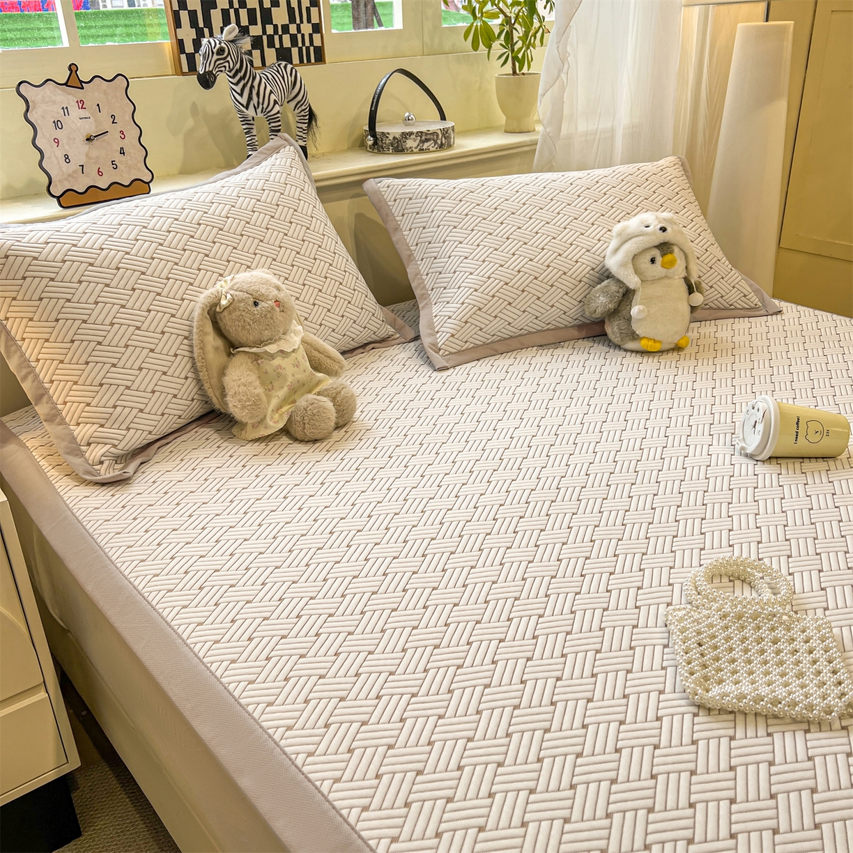 91家纺网 家纺一手货源 找家纺 （总）源舍家纺 2026新款外贸爆款饼干花韩国豆豆A类凉席可机洗床席床笠款（风格二）