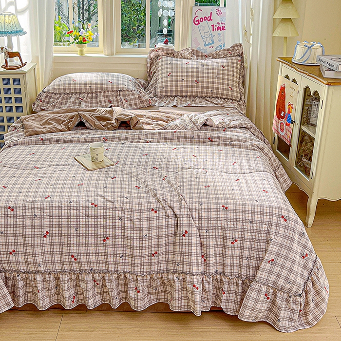 91家纺网 家纺一手货源 找家纺 一比一家纺 2026春夏新款法式大花边木棉皱皱纱夏被夏凉被空调被四件套 夏日樱桃