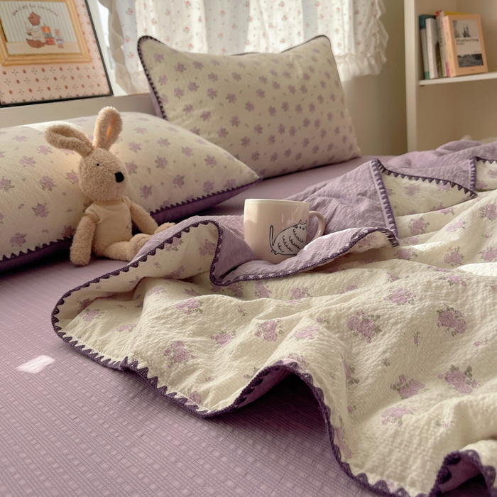 91家纺网 家纺一手货源 找家纺 禾沐 2026新款三角针泡芙纱夏被四件套-实拍图 芊泥花束