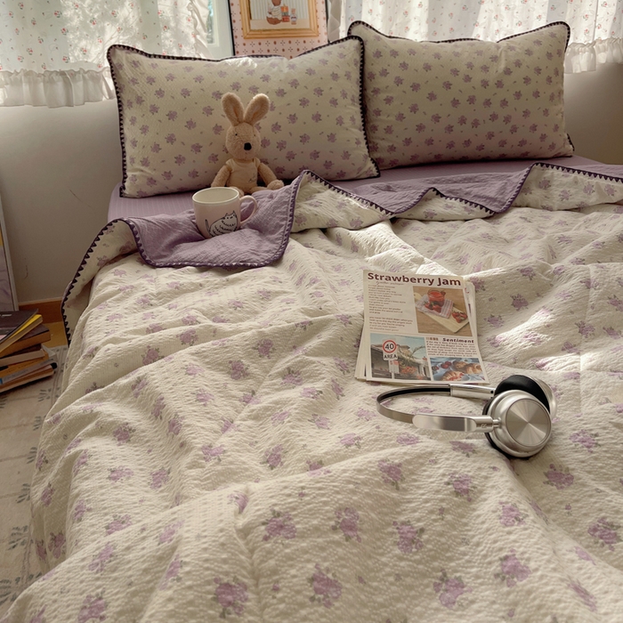 91家纺网 家纺一手货源 找家纺 禾沐 2026新款三角针泡芙纱夏被四件套-实拍图 芊泥花束