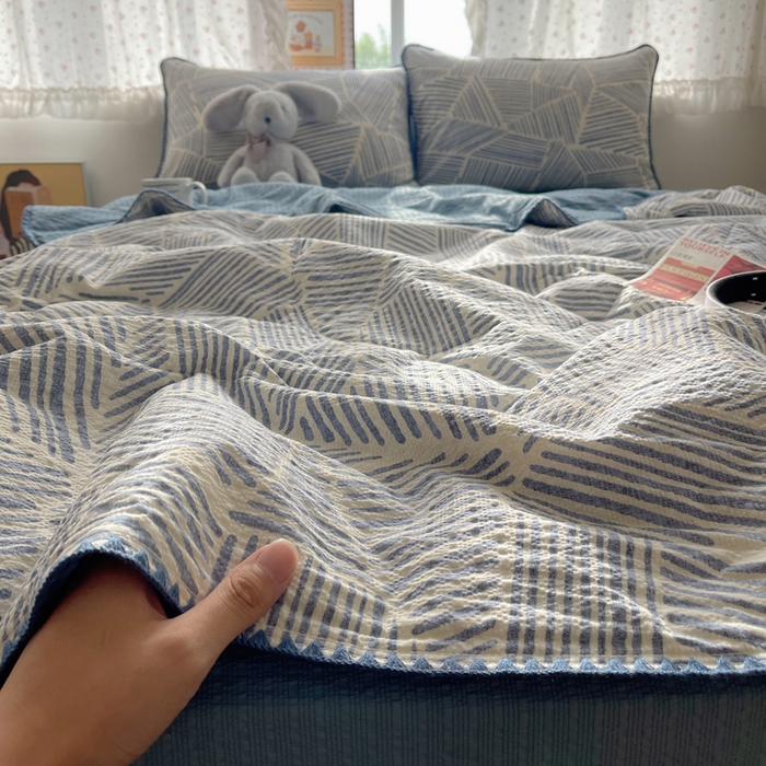 91家纺网 家纺一手货源 找家纺 禾沐 2026新款三角针泡芙纱夏被四件套-实拍图 浅川纹