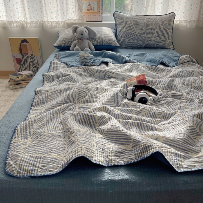 91家纺网 家纺一手货源 找家纺 禾沐 2026新款三角针泡芙纱夏被四件套-实拍图 浅川纹