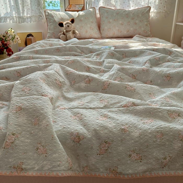 91家纺网 家纺一手货源 找家纺 禾沐 2026新款三角针泡芙纱夏被四件套-实拍图 柔诗意