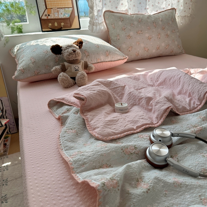 91家纺网 家纺一手货源 找家纺 禾沐 2026新款三角针泡芙纱夏被四件套-实拍图 柔诗意