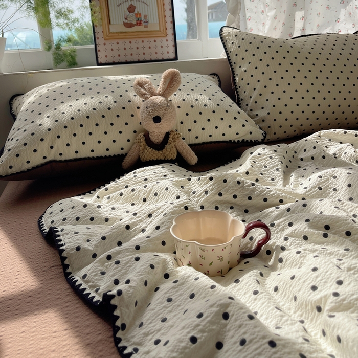 91家纺网 家纺一手货源 找家纺 禾沐 2026新款三角针泡芙纱夏被四件套-实拍图 波点