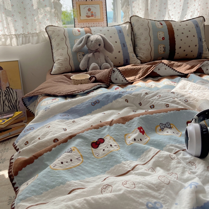 91家纺网 家纺一手货源 找家纺 禾沐 2026新款三角针泡芙纱夏被四件套-实拍图 可可小猫条