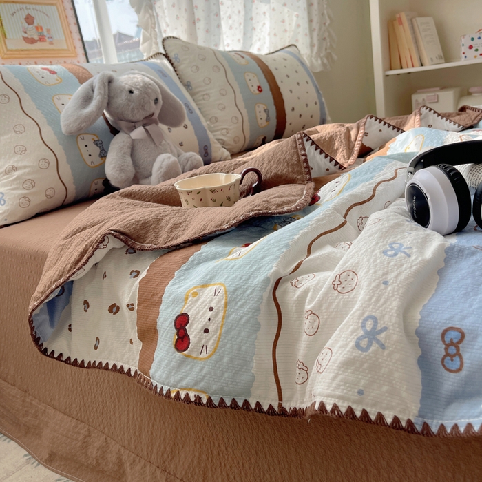 91家纺网 家纺一手货源 找家纺 禾沐 2026新款三角针泡芙纱夏被四件套-实拍图 可可小猫条