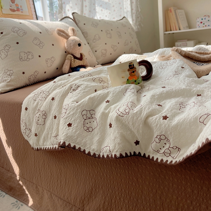 91家纺网 家纺一手货源 找家纺 梵希雅 2026新款三角针泡芙纱夏被四件套-实拍图 描线猫