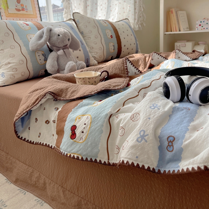 91家纺网 家纺一手货源 找家纺 梵希雅 2026新款三角针泡芙纱夏被四件套-实拍图 可可小猫条