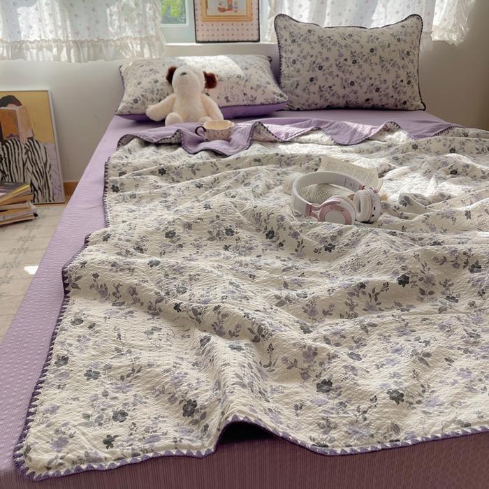 91家纺网 家纺一手货源 找家纺 梵希雅 2026新款三角针泡芙纱夏被四件套-实拍图 紫雾花蝶