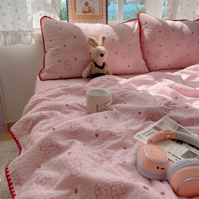 91家纺网 家纺一手货源 找家纺 梵希雅 2026新款三角针泡芙纱夏被四件套-实拍图 小猫粉