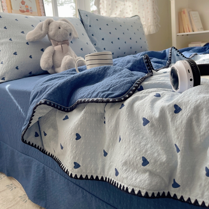 91家纺网 家纺一手货源 找家纺 梵希雅 2026新款三角针泡芙纱夏被四件套-实拍图 兰爱心