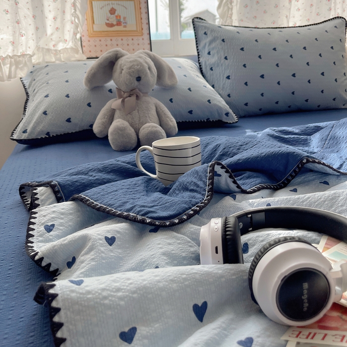 91家纺网 家纺一手货源 找家纺 梵希雅 2026新款三角针泡芙纱夏被四件套-实拍图 兰爱心