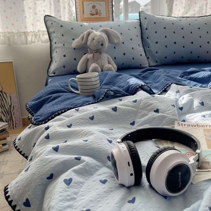 91家纺网 家纺一手货源 找家纺 梵希雅 2026新款三角针泡芙纱夏被四件套-实拍图 兰爱心