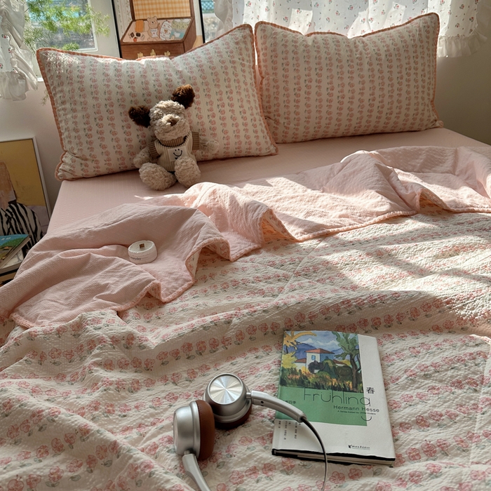 91家纺网 家纺一手货源 找家纺 梵希雅 2026新款三角针泡芙纱夏被四件套-实拍图 粉玫瑰