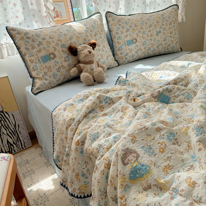 91家纺网 家纺一手货源 找家纺 梵希雅 2026新款三角针泡芙纱夏被四件套-实拍图 花镜人偶