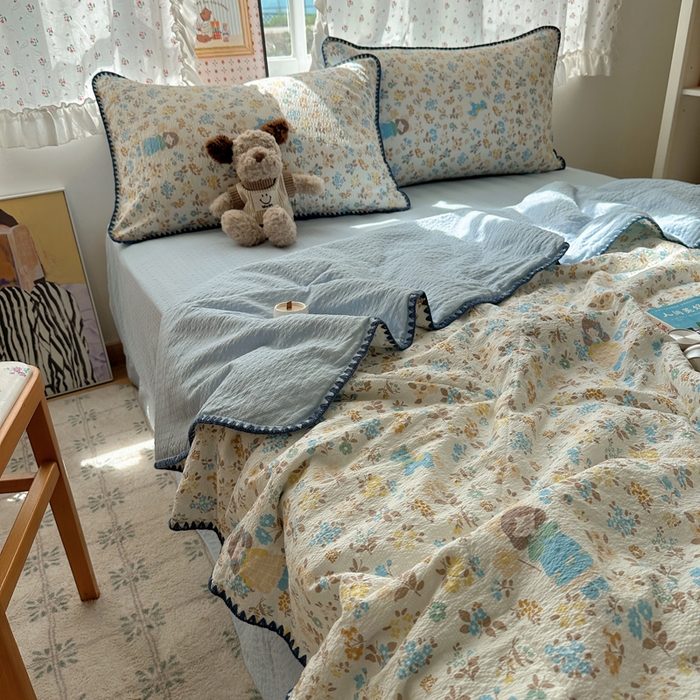 91家纺网 家纺一手货源 找家纺 梵希雅 2026新款三角针泡芙纱夏被四件套-实拍图 花镜人偶