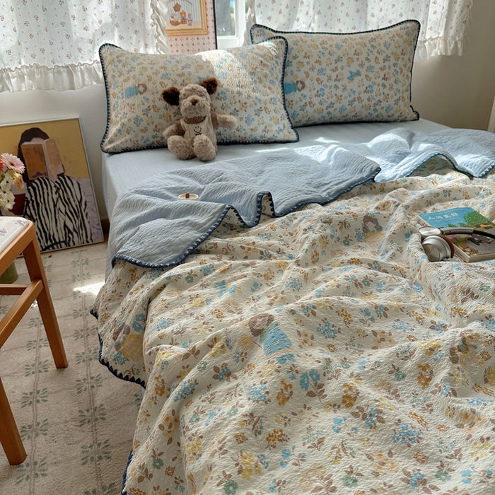 91家纺网 家纺一手货源 找家纺 梵希雅 2026新款三角针泡芙纱夏被四件套-实拍图 花镜人偶