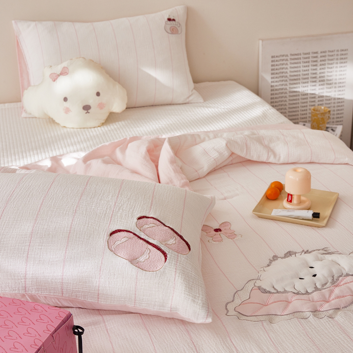 91家纺网 家纺一手货源 找家纺 （总）沐珩家纺 2026新款40s双层皱皱纱绣花夏被泡芙纱系列