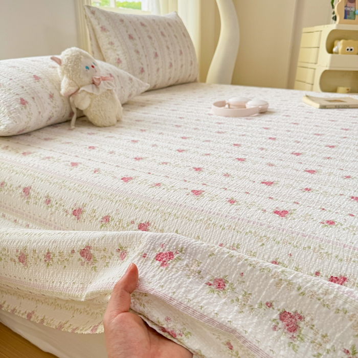 91家纺网 家纺一手货源 找家纺 梵朴 2026新款A类泡芙纱云感邹邹纱双层纱单床单 春日花语