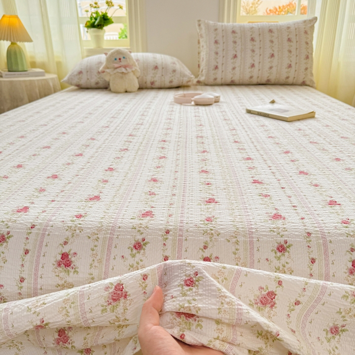 91家纺网 家纺一手货源 找家纺 梵朴 2026新款A类泡芙纱云感邹邹纱双层纱单床单 春日花语