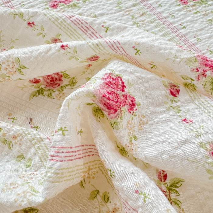 91家纺网 家纺一手货源 找家纺 梵朴 2026新款A类泡芙纱云感邹邹纱双层纱单床单 春日花语