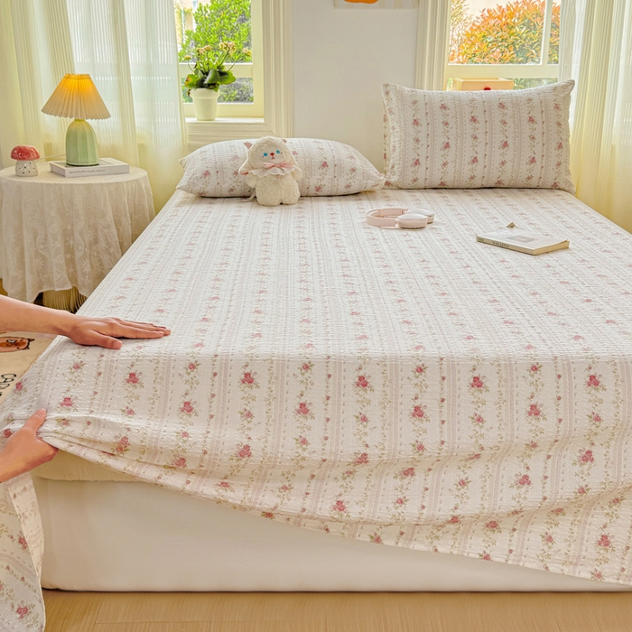 91家纺网 家纺一手货源 找家纺 梵朴 2026新款A类泡芙纱云感邹邹纱双层纱单床单 春日花语