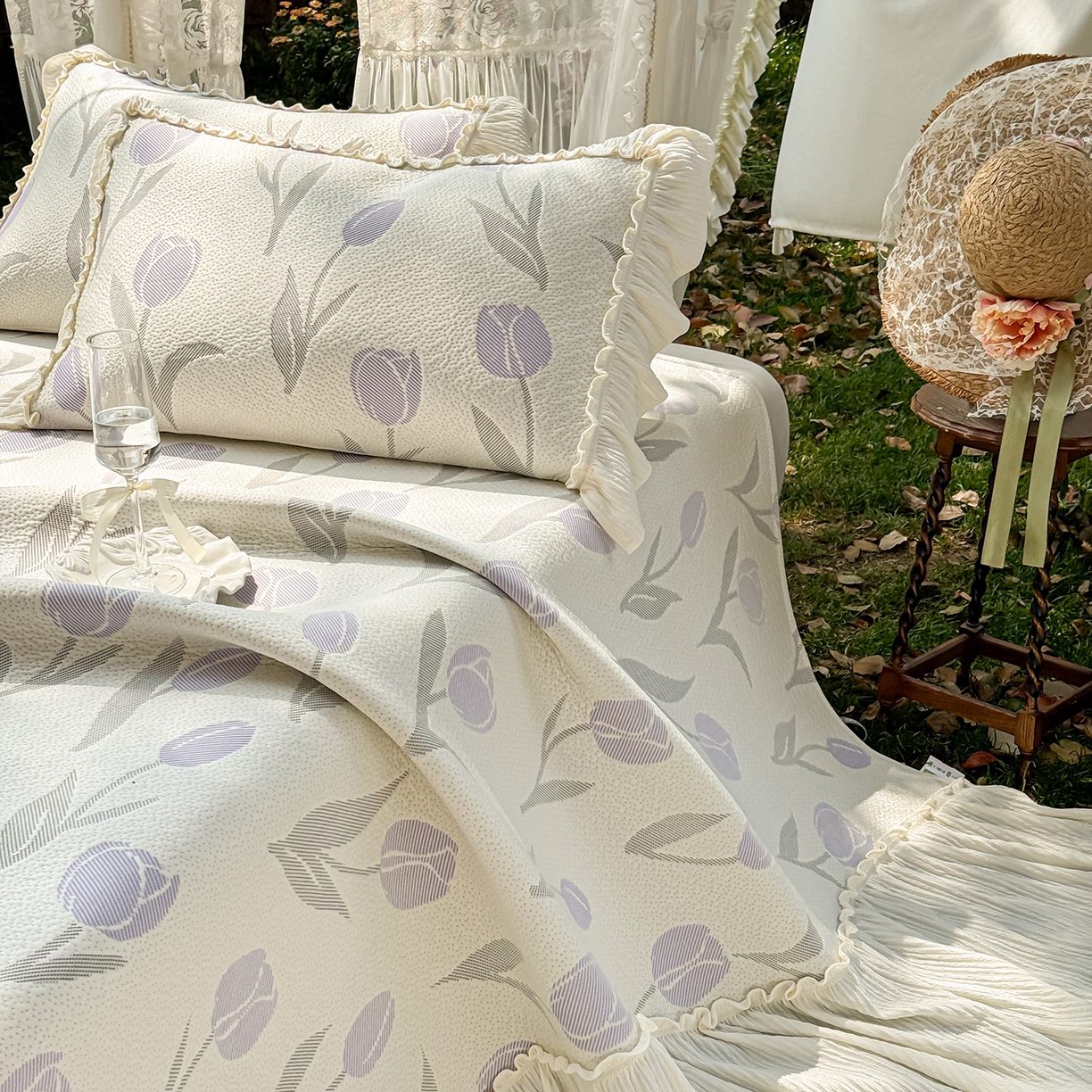 91家纺网 家纺一手货源 找家纺 乐朵家居 2026新款 奶芙 郁金香 弧度款 凉豆豆 凉席三件套-紫