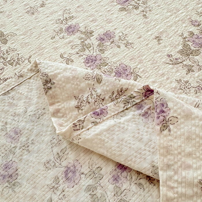 91家纺网 家纺一手货源 找家纺 梵朴 2026新款A类泡芙纱云感邹邹纱双层纱单床单 花季紫