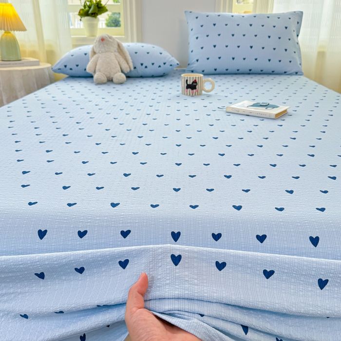 91家纺网 家纺一手货源 找家纺 梵朴 2026新款A类泡芙纱云感邹邹纱双层纱单床单 蓝调爱心