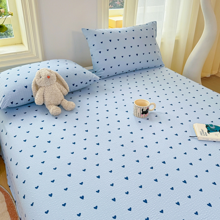 91家纺网 家纺一手货源 找家纺 梵朴 2026新款A类泡芙纱云感邹邹纱双层纱单床单 蓝调爱心