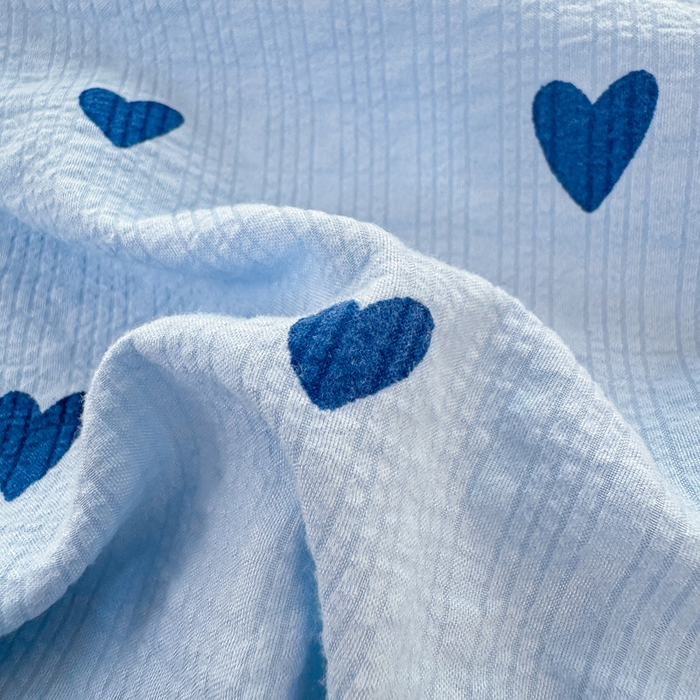 91家纺网 家纺一手货源 找家纺 梵朴 2026新款A类泡芙纱云感邹邹纱双层纱单床单 蓝调爱心