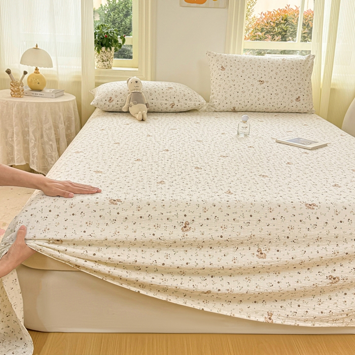 91家纺网 家纺一手货源 找家纺 梵朴 2026新款A类泡芙纱云感邹邹纱双层纱单床单 木马小花