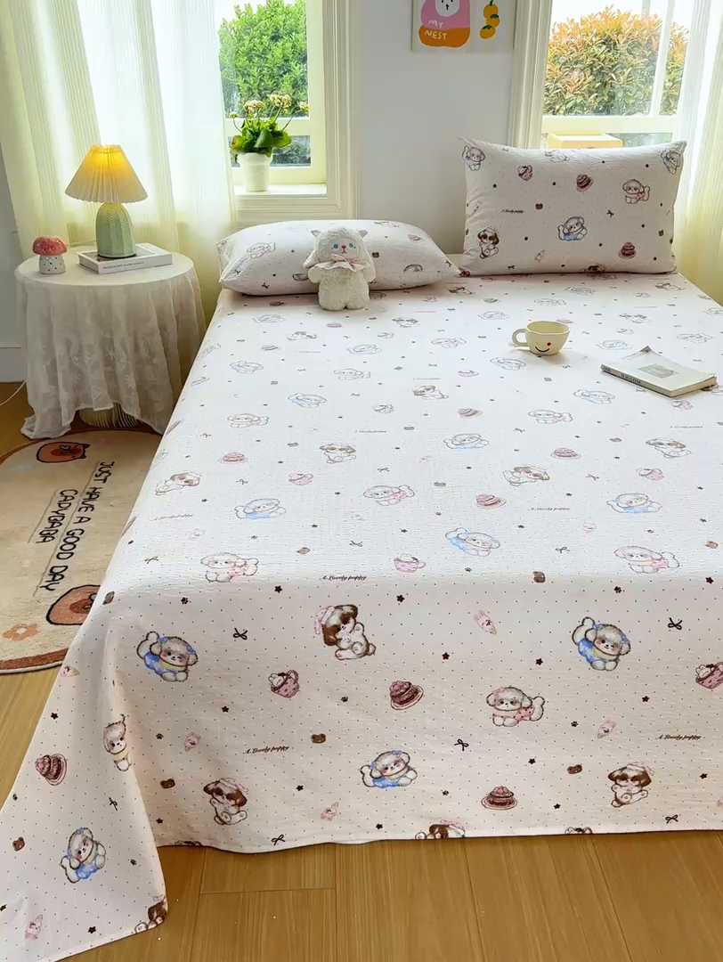 91家纺网 家纺一手货源 找家纺 梵朴 2026新款A类泡芙纱云感邹邹纱双层纱单床单 甜品萌狗